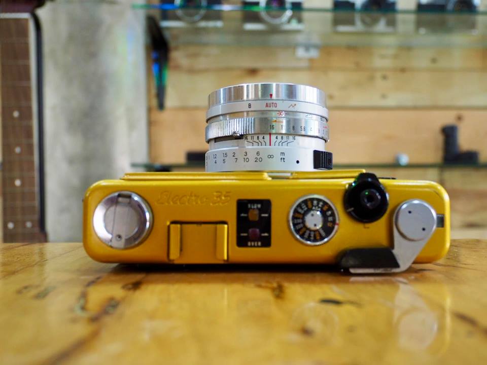 YASHICA ELECTRO 35GS YASHICA COLOR-YASHINON DX 45MM.F1.7(GOLD)