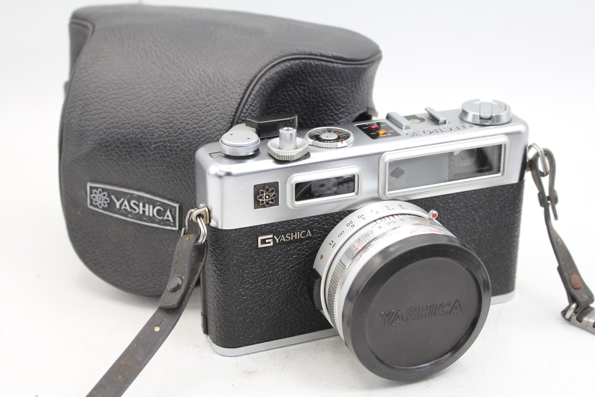 YASHICA ELECTRO 35 GSN COLOR YASHINON DX 45MM. F1.7
