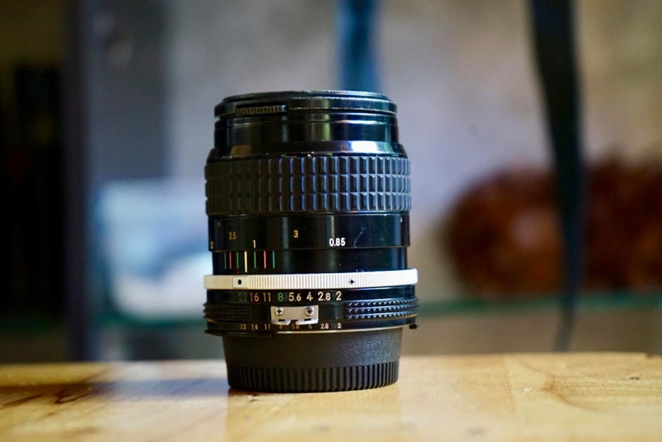 NIKON NIKKOR 85MM.F2 AI MOUNT