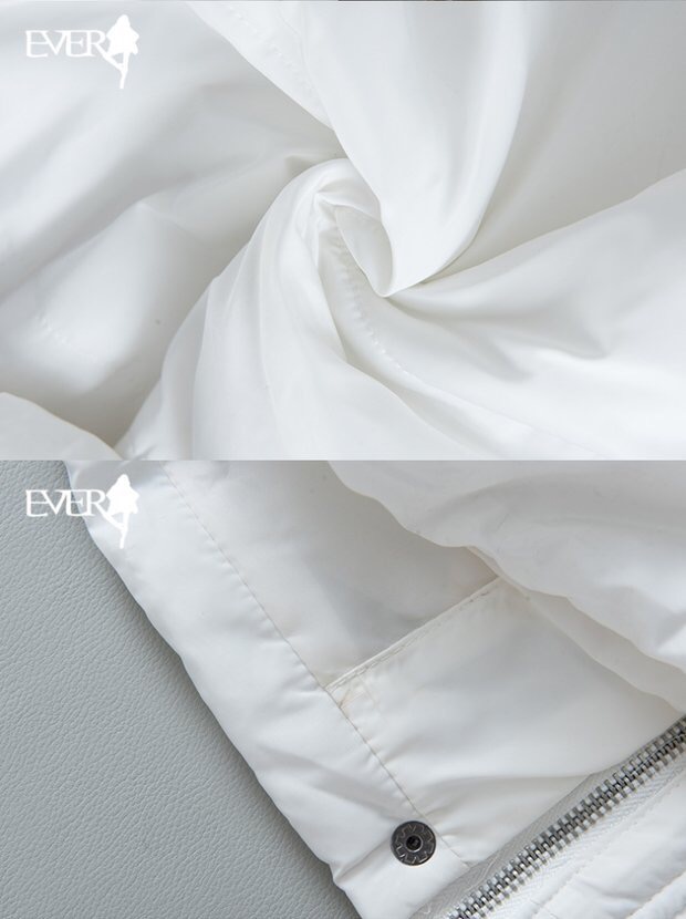 Zara เสื้อกั๊ก กันหนาว เสื้อกั๊ก ฮูท กันหนาว สีขาวครีม แบรนด์เนม TRAFALUC ZARA แต่งผ้าทอ แถบข้างลำตัว ( ฮูทถอดได้คะ) size S/M/L