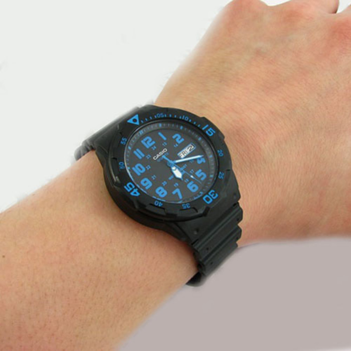 CASIO นาฬิกาคาสิโอ นาฬิกาข้อมือ นาฬิกากันน้ำ นาฬิกาของแท้ ประกันศูนย์ CMG 1 ปี รุ่น MRW-200H-2B นาฬิกาสีดำ