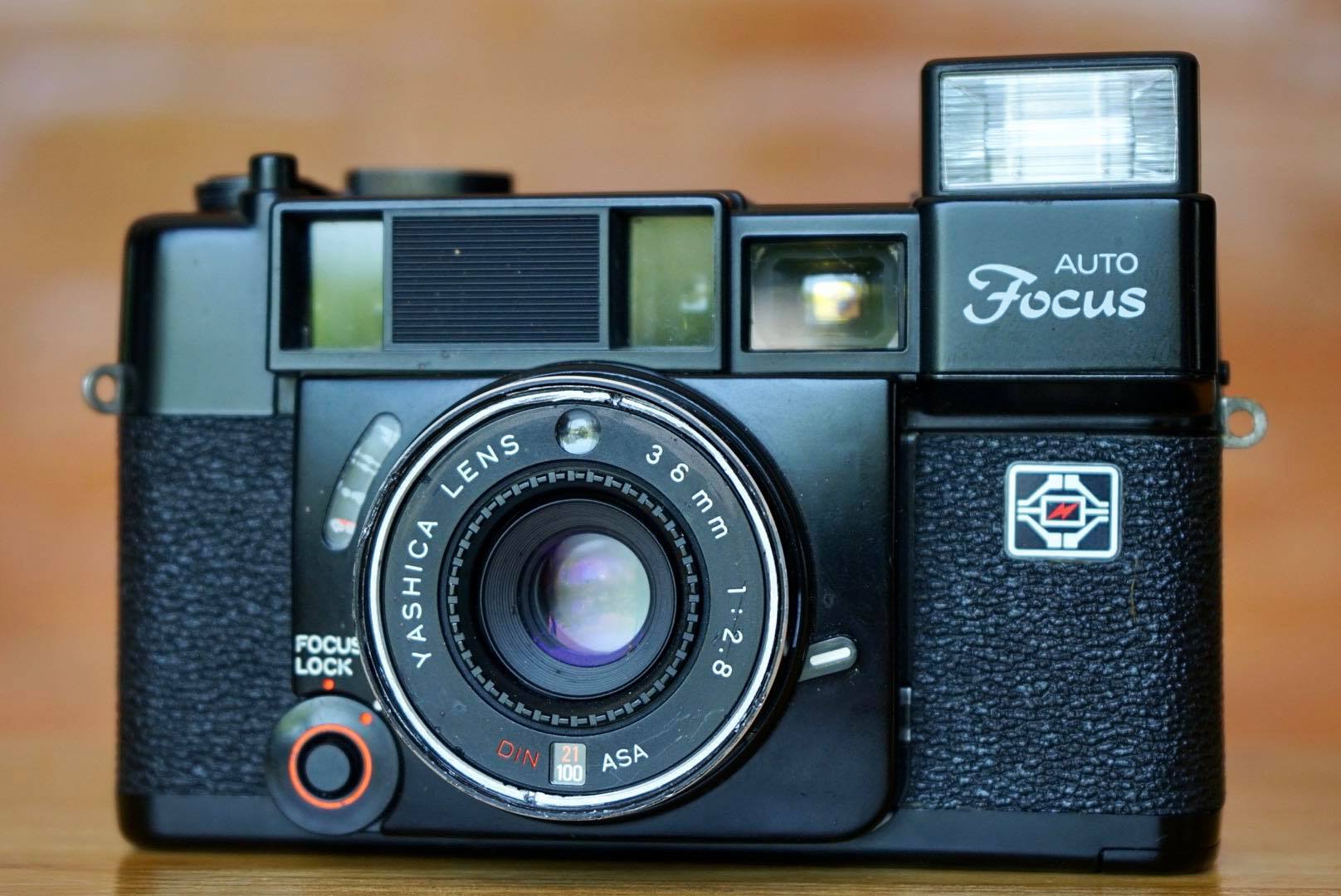 YASHICA AUTO FOCUS YASHICA LENS 38MM.F2.8