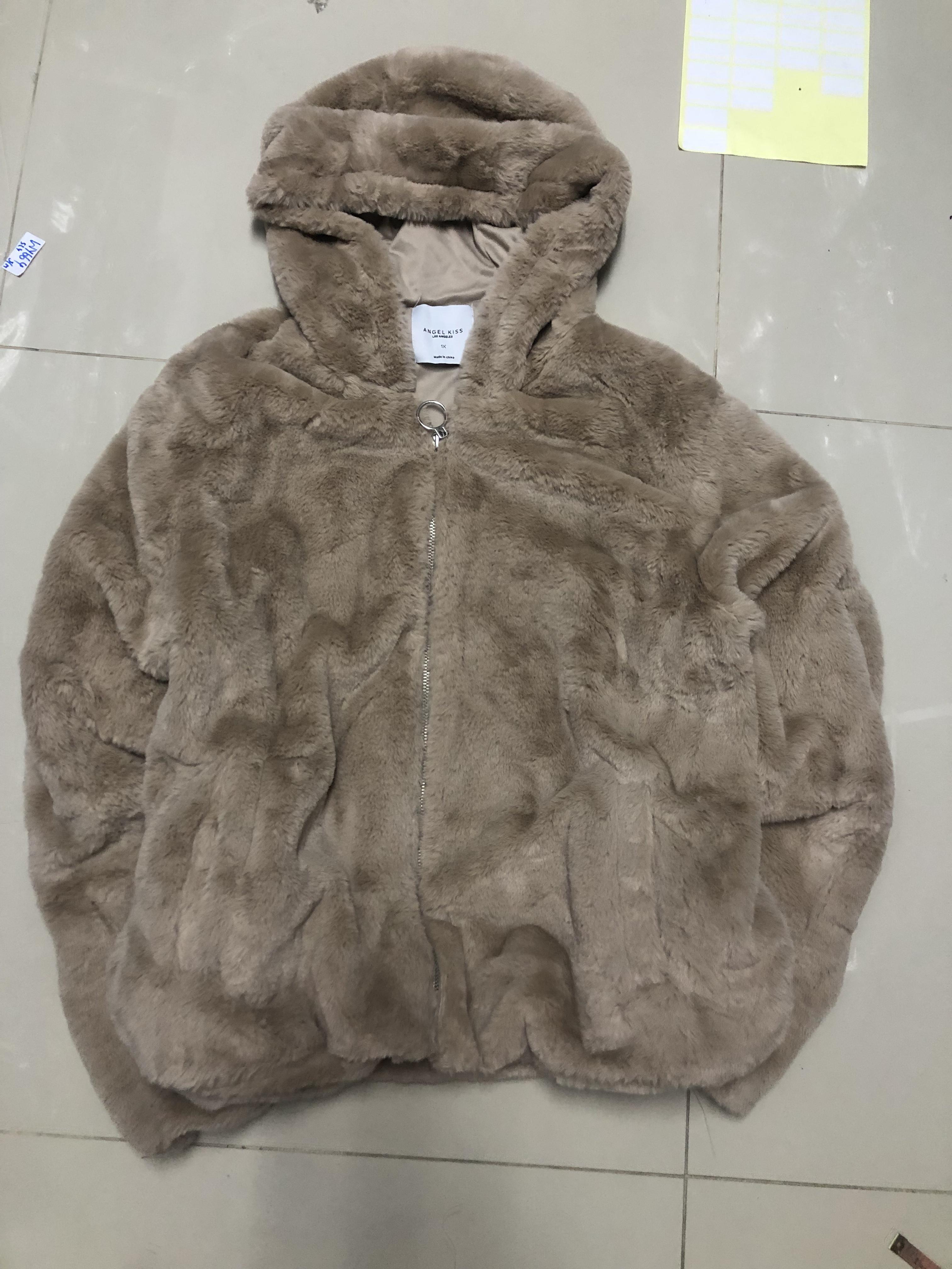 Angel kiss เสื้อเฟอร์กันหนาว หมวกฮู้ด เสื้อขน แบรนด์ ANGEL KISS (FLUFFY COAT) สำเนา น้ำตาลนู้ด