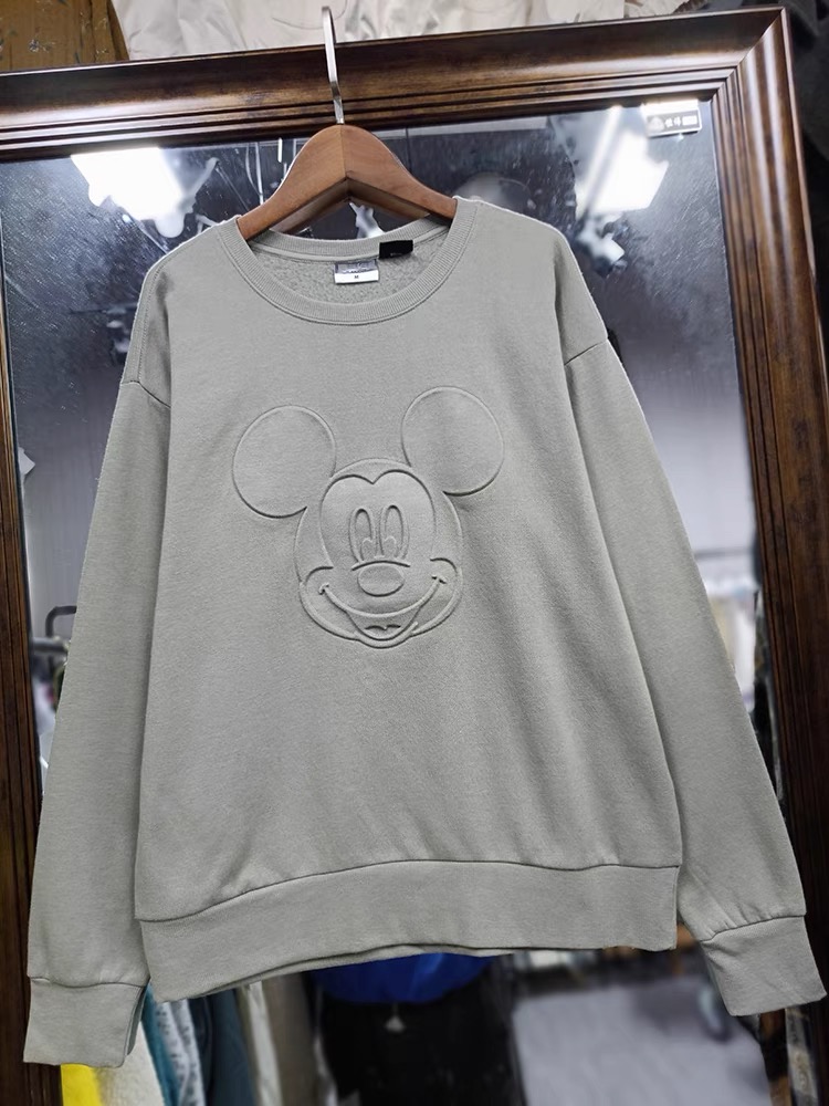 เสื้อสเวตเตอร์ กันหนาว DISNEY เสื้อมิคกี้ สีนูทเขียวขี้ม้า mickey PRIDE T-shirt แขนสั้น สีเทา ลายการ์ตูนมิคกี้ งาน DISNEYงานสวย มาก LGBTQ+ collection Disney Pride Collection Mickey Mouse T-Shirt For Kids – Walt Disney World สำเนา สำเนา สำเนา สำเนา สำเนา ส ม่วงอ่อน
