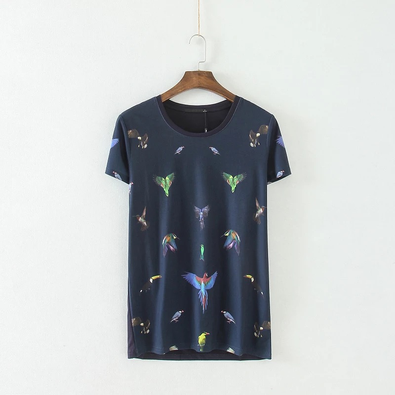 เสื้อยืด สีน้ำเงิน ปริ้นท์ลาย แบรนด์ BTP size M