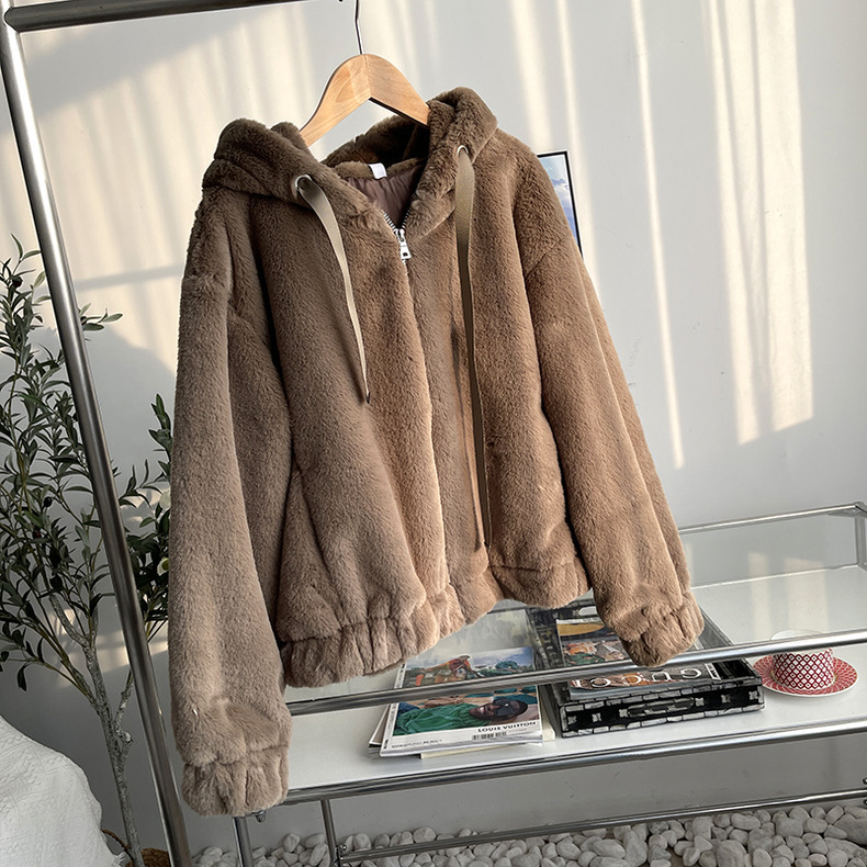 Page one เสื้อเฟอร์กันหนาว หมวกฮู้ด เสื้อขน Fluffy coat แบรนด์ page One ดำ