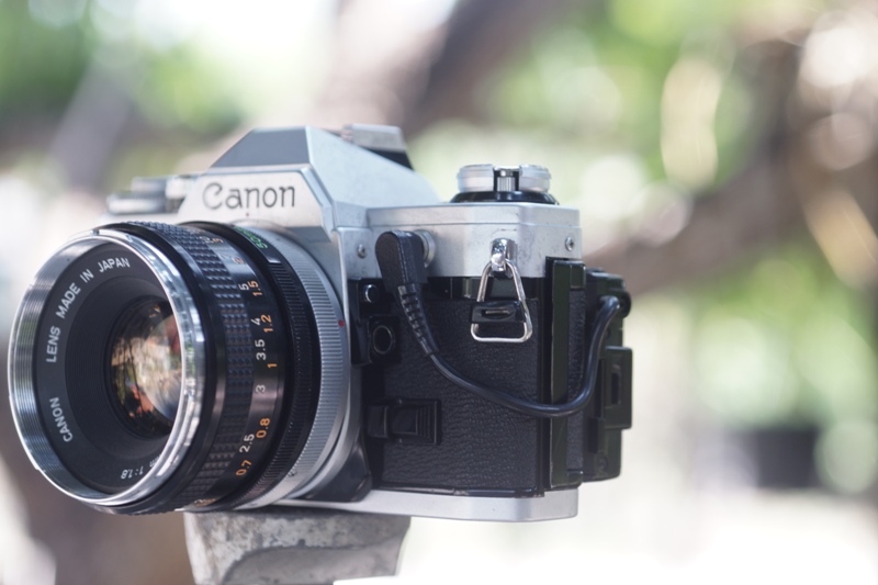 CANON AE-1 CANON LENS FD 50MM.F1.8 SILVER NOSE