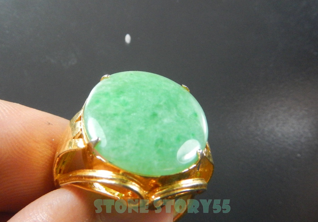 หยกพม่าแท้