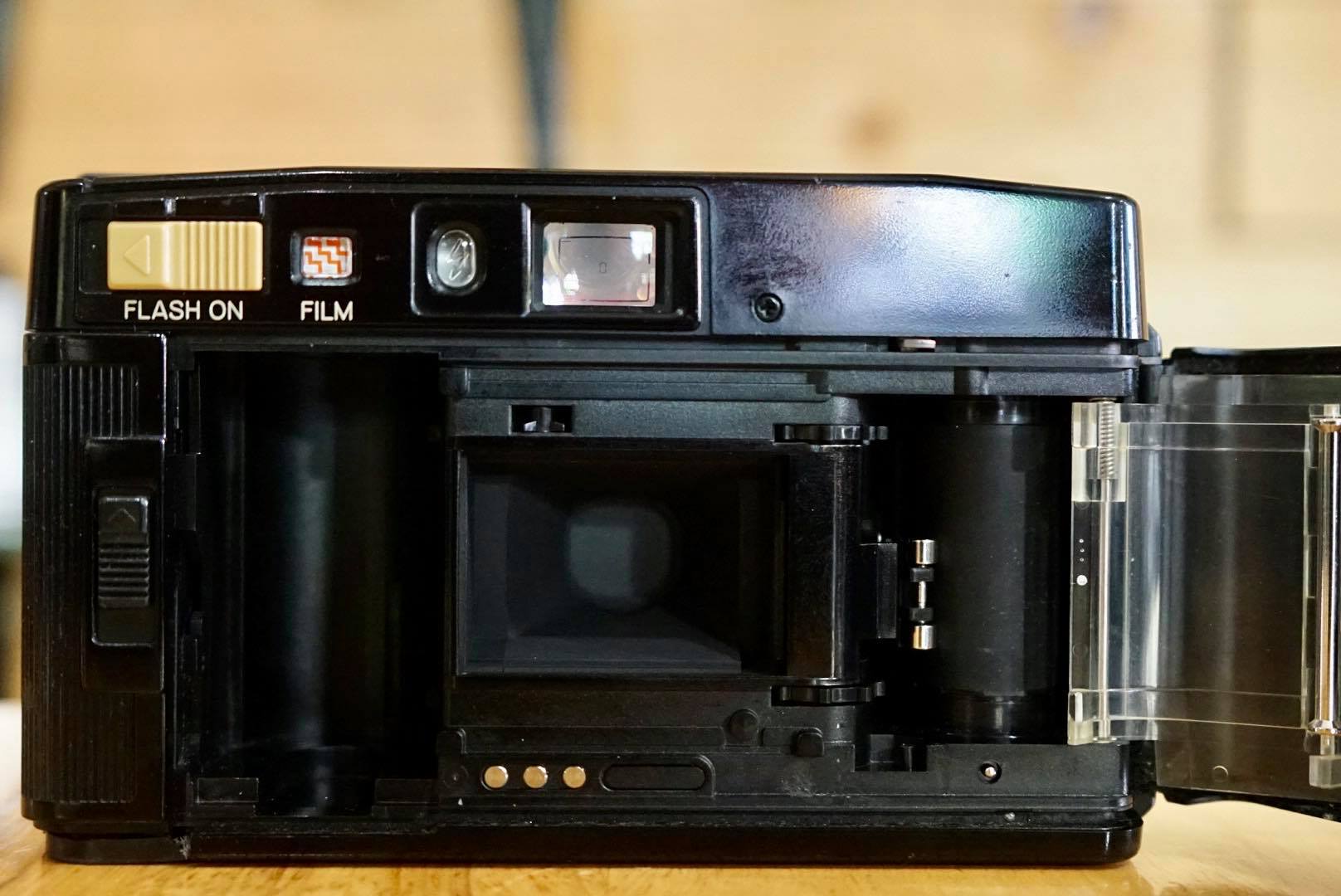 MINOLTA AF-S QUARTZ DATE+MINOLTA LENS 35MM.F2.8