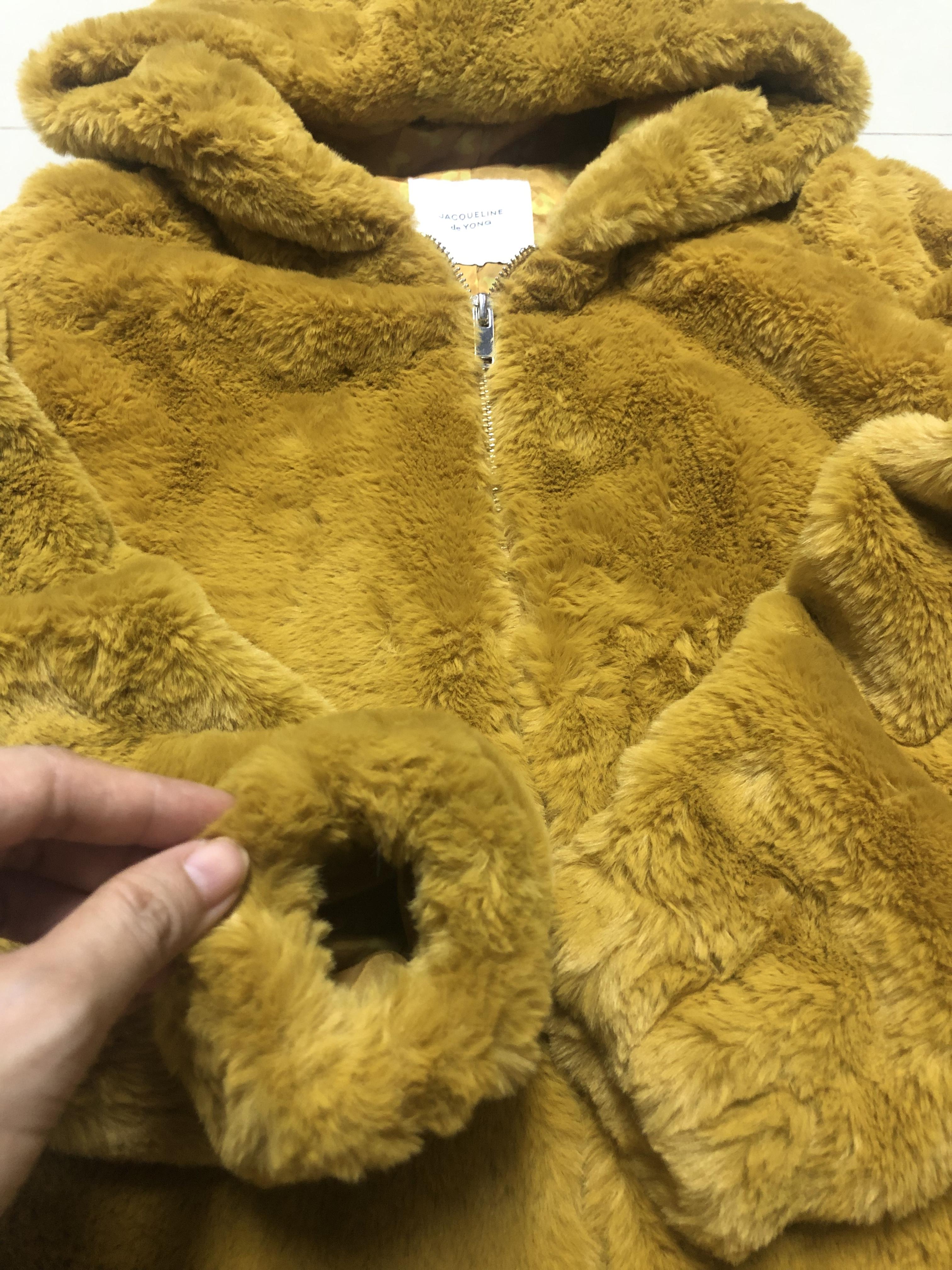 Jacqueline เสื้อเฟอร์กันหนาว หมวกฮู้ด เสื้อขน Fluffy coat แบรนด์ jacqueline เหลืองขมิ้น