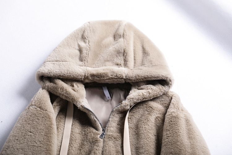Page one เสื้อเฟอร์กันหนาว หมวกฮู้ด เสื้อขน Fluffy coat แบรนด์ page One ดำ