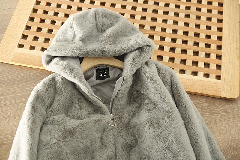 915 เสื้อเฟอร์กันหนาว หมวกฮู้ด เสื้อขน Fluffy coat แบรนด์ New look 915สำเนา เทา