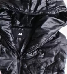 เสื้อกั๊กบุนวมอุ่นสีกากี แบรนด์เนม H&M แท้ 100% คะ Size L/XL นูทกากี