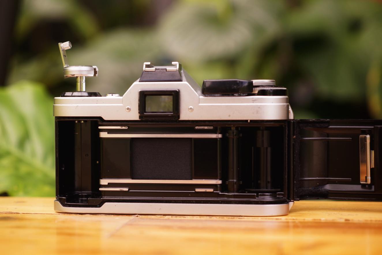 CANON AE-1+ CANON LENS FD 50MM.F1.8SC.