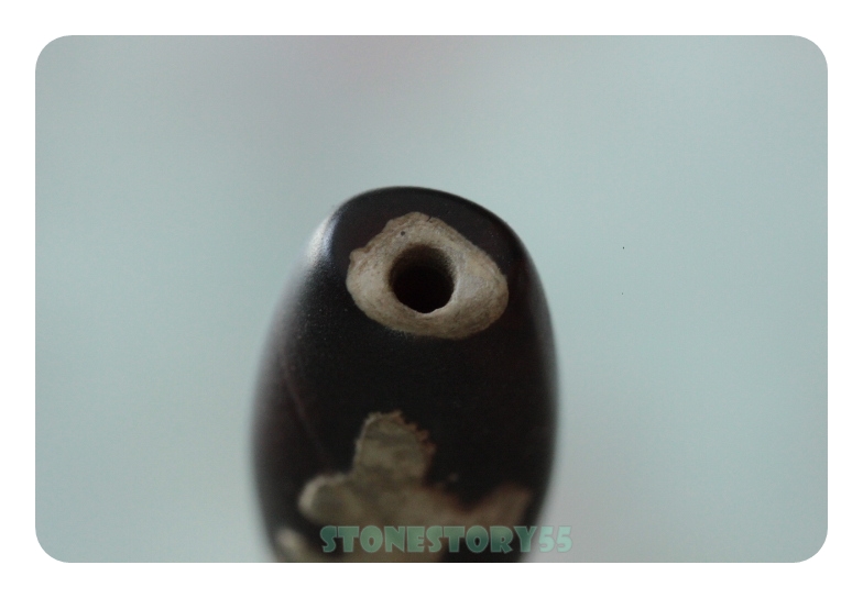 ลูกปัดทิเบต เก่าสวย มีรูปดอกไม้ และเจ้าแม่กวนอิม