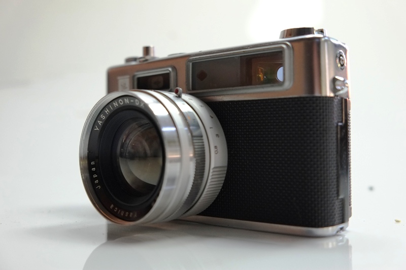 YASHICA ELECTRO 35 YASHINON-DX 45MM.F1.7