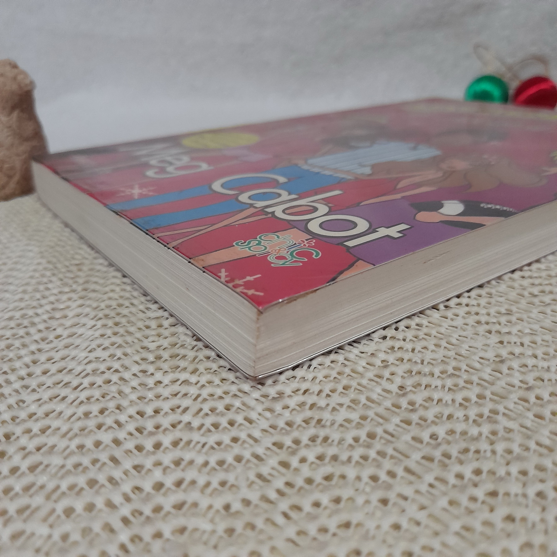 ยัยเพี้ยนเปลี่ยนตำนาน (Avalon High) / Meg Cabat
