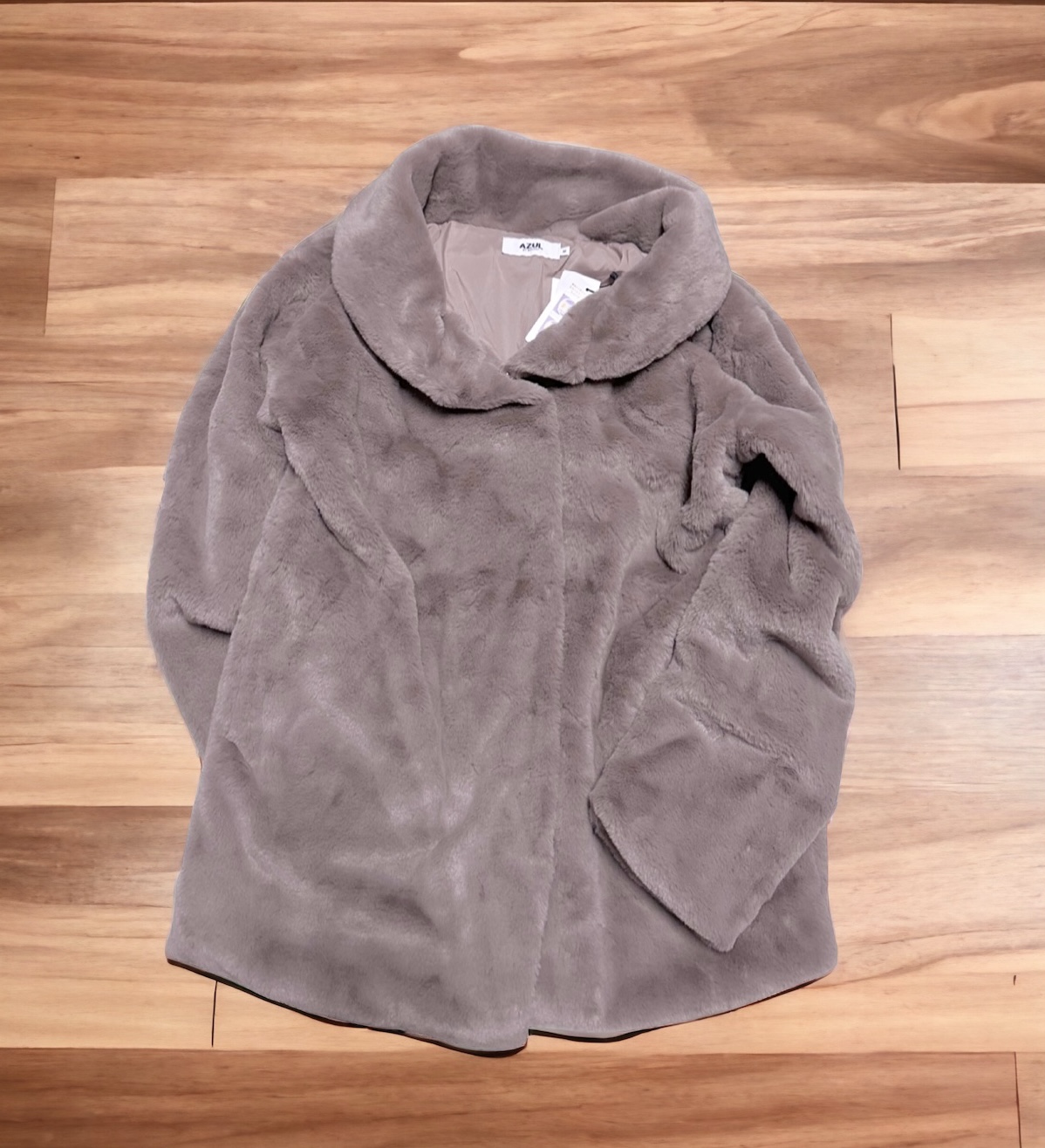 เสื้อโค้ทเฟอร์ โค้ทขนสัตว์เทียม แบรนด์ AZUL by moussy สีน้ำตาล ขนนุ่ม งานสวย พรีเมี่ยมมากเลยคะ งานช็อปแท้100% คะ SIe S/M/L สำเนา น้ำตาล