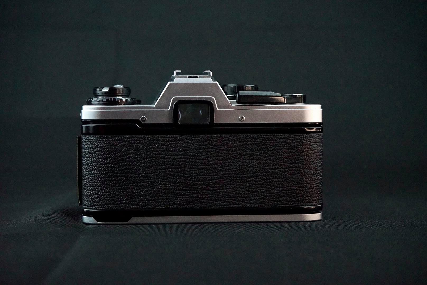 OLYMPUS OM10 OSAWA MC 35-105MM.F3.5-4.5 MACRO