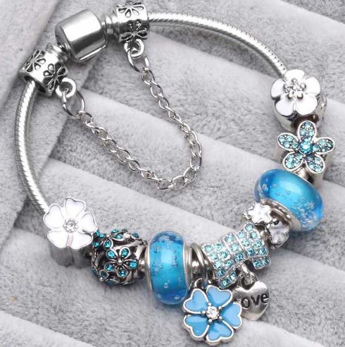 สร้อยข้อมือ Diy สร้อยข้อมือ สไตล์ pandora จี้ดอกไม้ ดอกโคลเว่อร์ สัญลักษณ์ แห่งโชคดี ของขวัญให้แฟน 736073