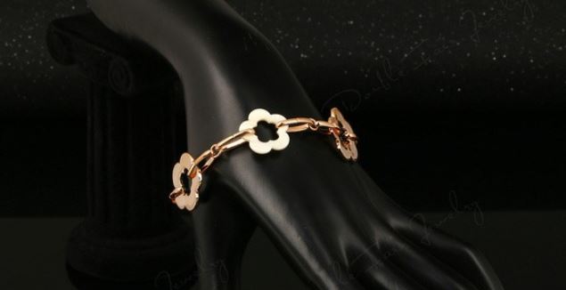 กำไลข้อมือทอง สร้อยข้อมือทอง ผู้หญิง ลายดอกไม้ สร้อยใส่ออกงาน สวย ๆ ของขวัญ วันเกิด วันครบรอบ 586448