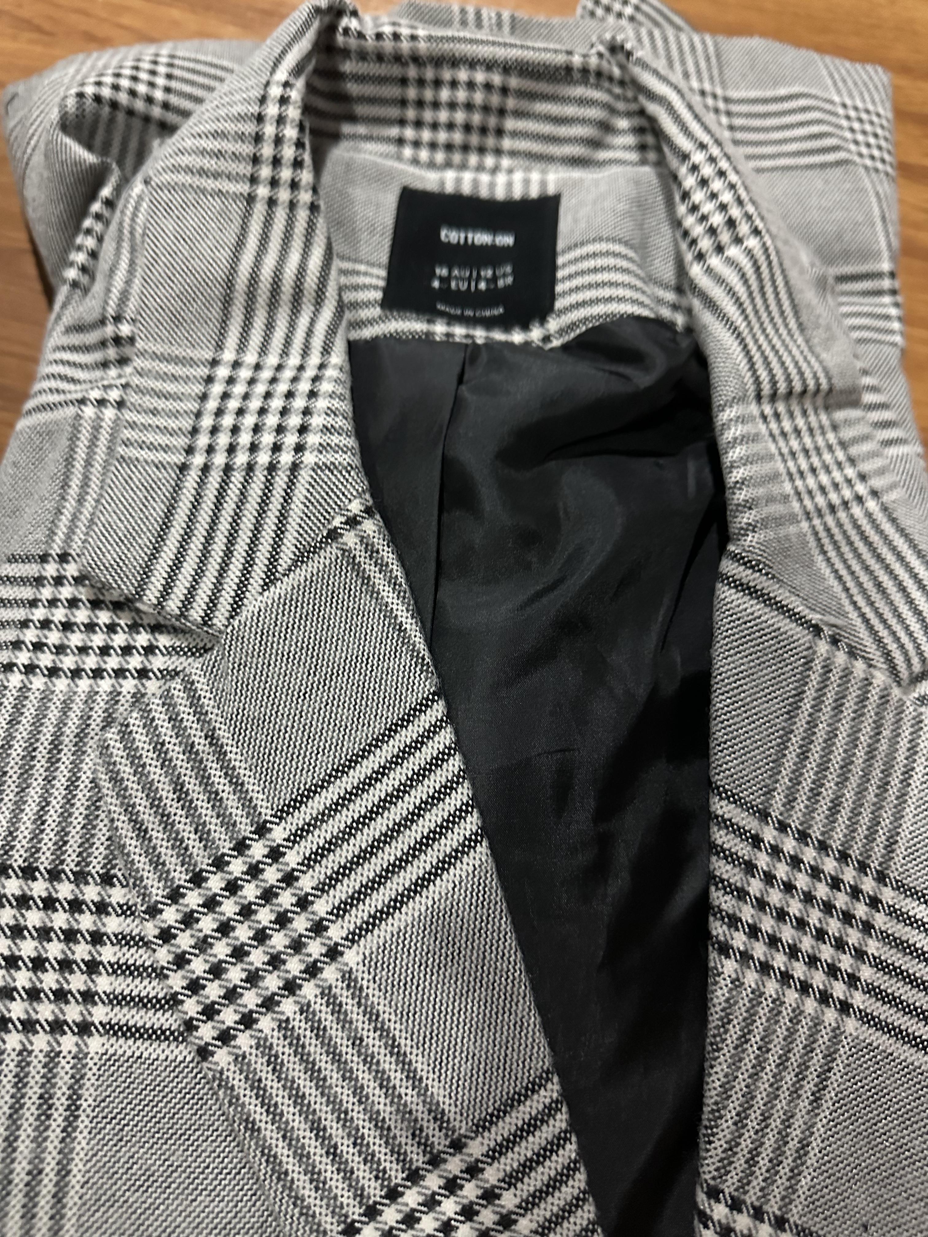 เสื้อโค้ท เสื้อคลุม ทรงสูท ลายตาราง checked plaid blazer gingerham เสื้อคลุม เบลเซอร์ Blazer check ❄️แบรนด์✨H&M✨ แท้💯% แบรนด์ สำเนา