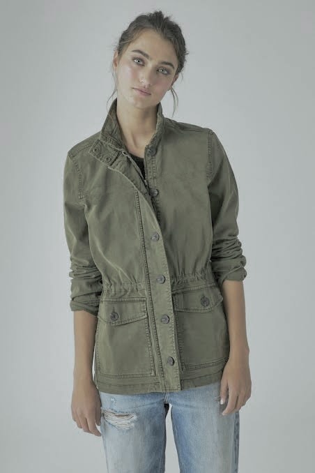 LUCKY BRAND เสื้อนอกเขียวทหาร เสื้อแจ็คเก็ต แนวทหาร แพทเทิน Lucky brandสวย เท่ห์ มาก แบรนด์ In extenso สำเนา เขียว
