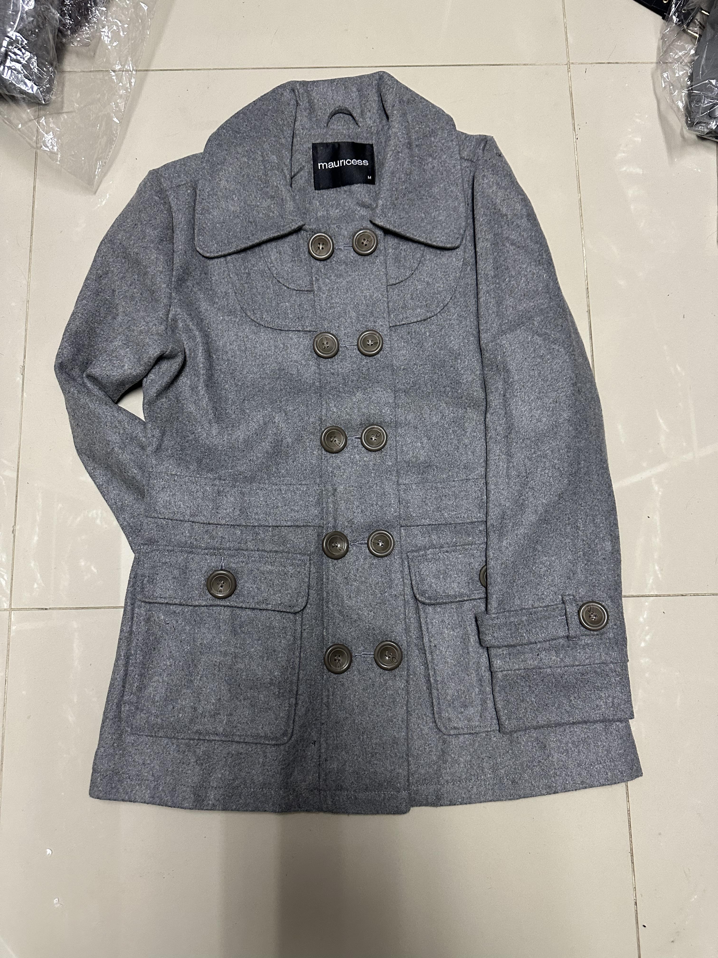 เสื้อโค้ท เสื้อกันหนาว เนื้อผ้าสักหลาดวูล Peacoat สีเทา แต่งกระดุมสองแถว แบรนด์ MAURICES