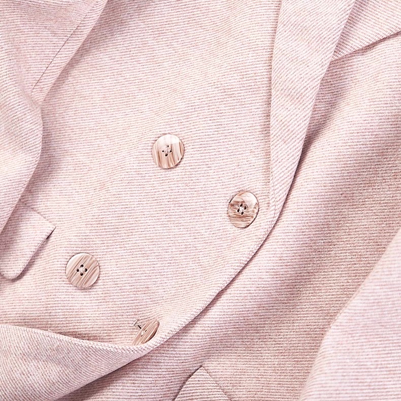 Love tree เสื้อโค้ทกันหนาว เสื้อกันหนาว overcoat โค้ทวูล สีcamel belt coat สีครีมเบจ แบรนด์ O'STIN Camel
