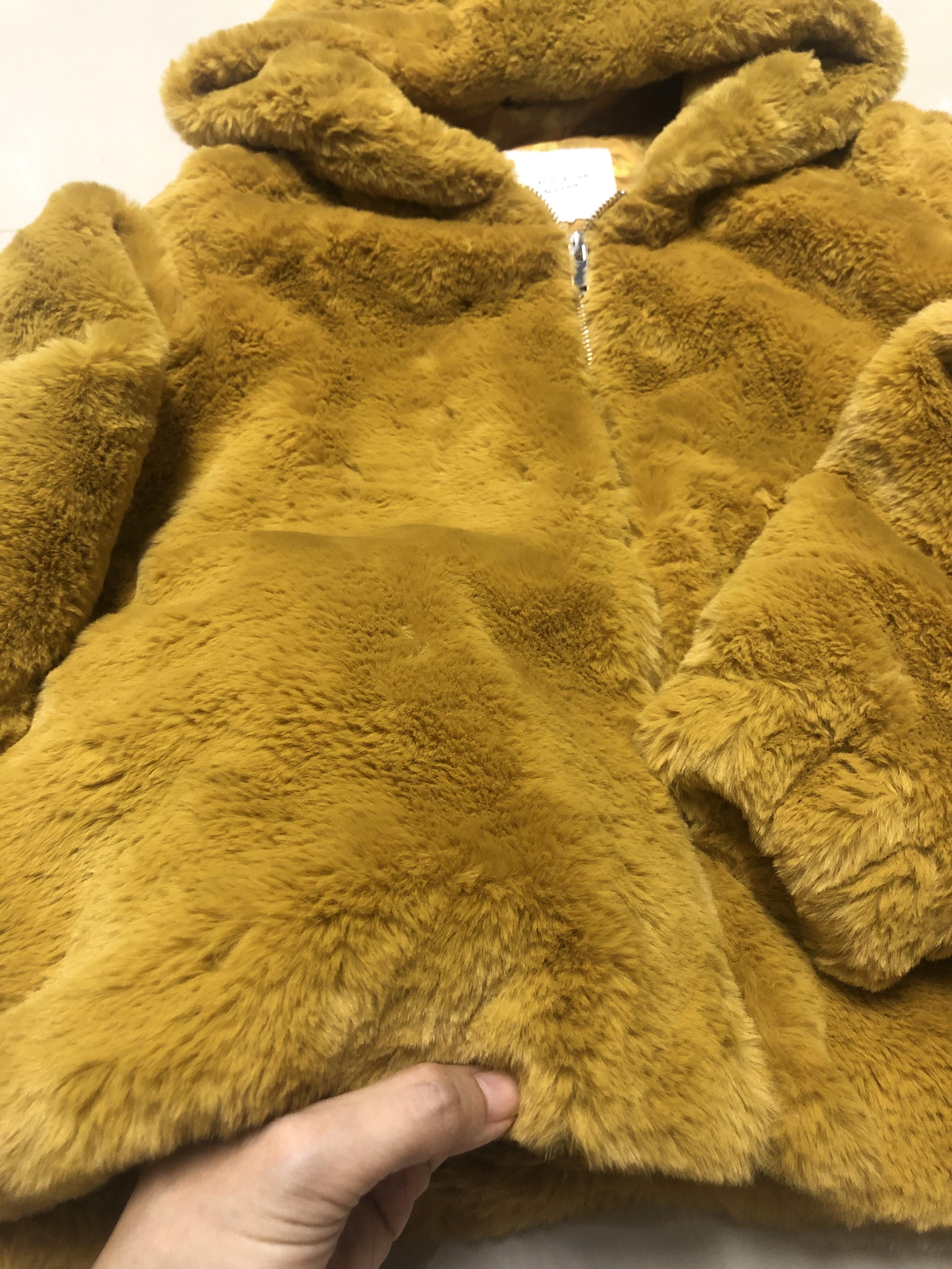 Jacqueline เสื้อเฟอร์กันหนาว หมวกฮู้ด เสื้อขน Fluffy coat แบรนด์ jacqueline เหลืองขมิ้น