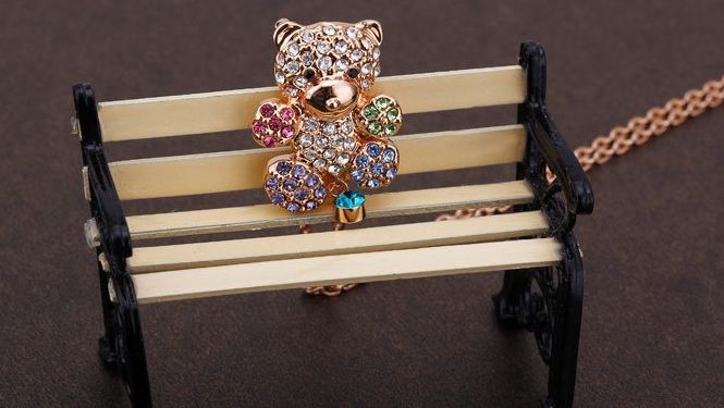 สร้อยคอ ผู้หญิง สร้อยคอ คริสตัลแท้ จาก Swarovski ห้อยจี้ หมีน้อย น่ารัก สร้อยคอวัยรุ่น ไฮโซ ใส่ได้ทุกโอกาส ของขวัญให้แฟน แบบมีระดับ 856034
