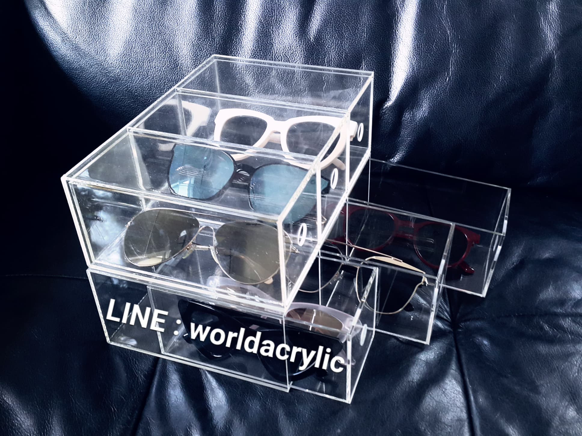 ตู้โชว์แว่นตา