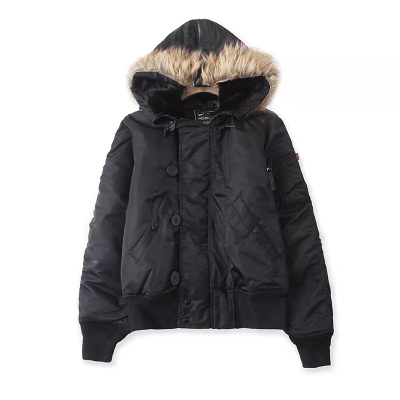 Alpha industries เสื้อแจ็คเก็ต กันหนาว เสื้อflight แต่งขนเฟอร์ แบรนด์ Alpha industries N-2B นุ่มมากค่ะ แบรนด์ ดำ