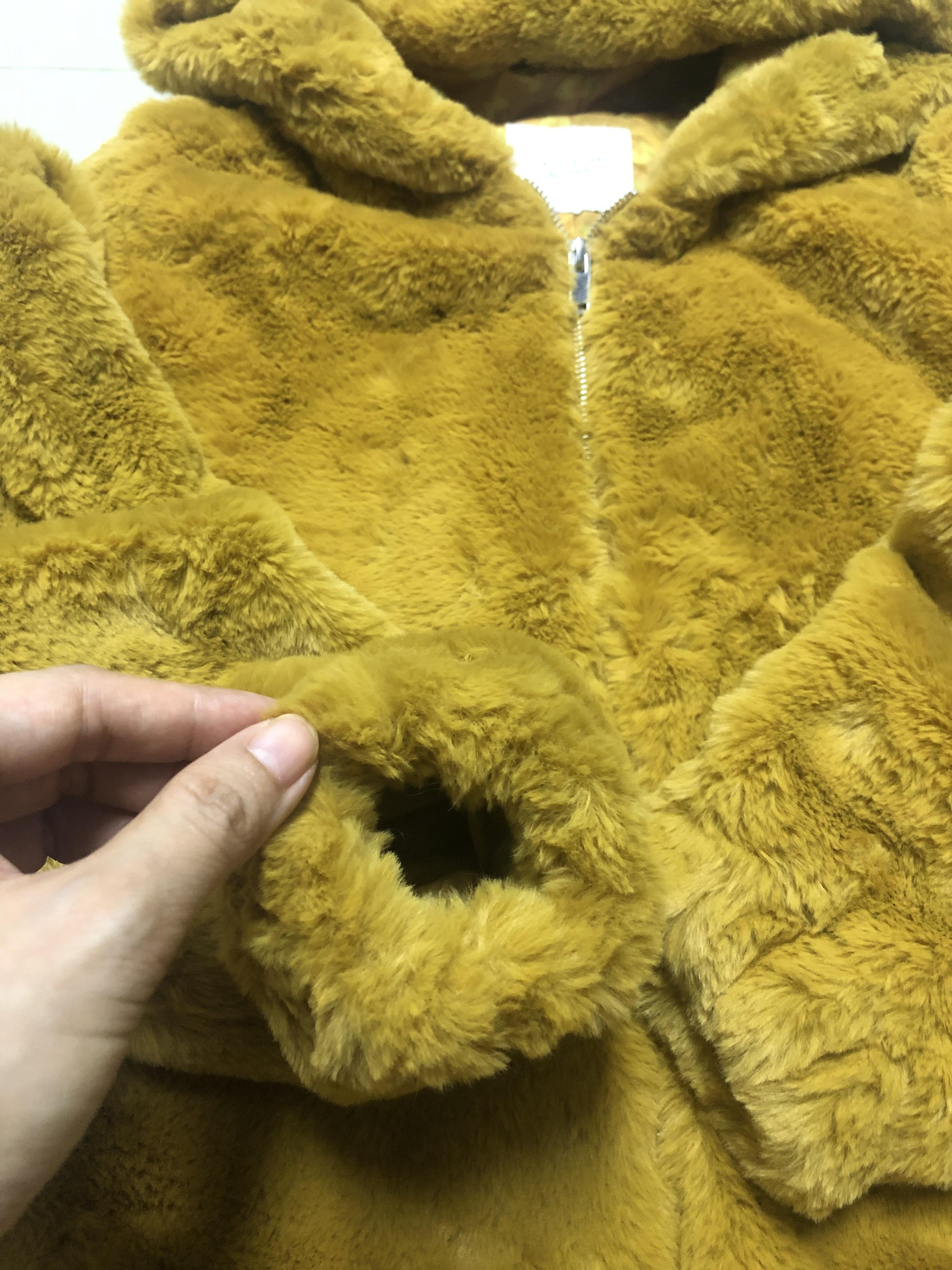 Jacqueline เสื้อเฟอร์กันหนาว หมวกฮู้ด เสื้อขน Fluffy coat แบรนด์ jacqueline เหลืองขมิ้น