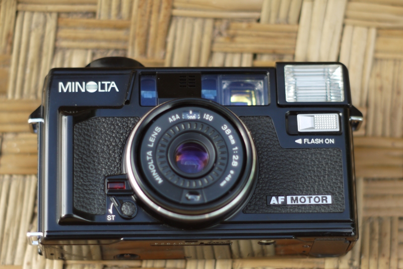 MINOLTA HI-MATIC AF2-MD