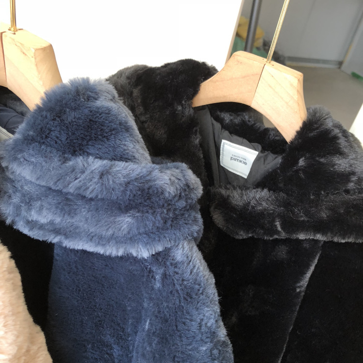 เสื้อเฟอร์กันหนาว หมวกฮู้ด เสื้อขน Fluffy coat แบรนด์ pimkie สำเนา ดำ