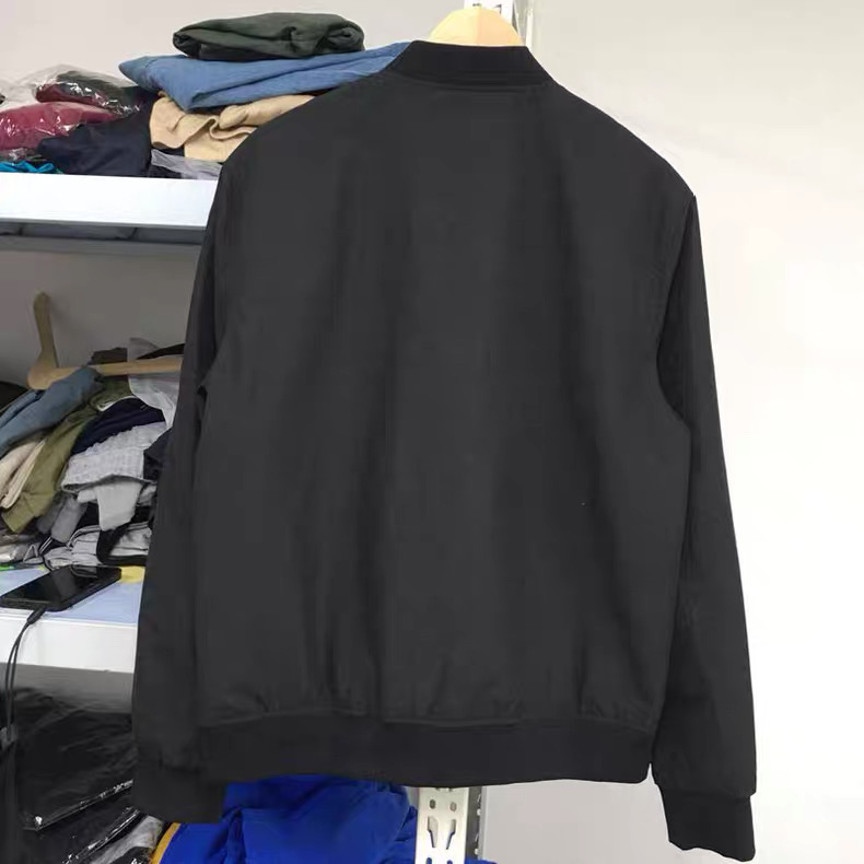 เสื้อทหาร เสื้อนอกเขียวทหาร เสื้อนอกแนวทหาร ankoแพทเทินสวย เท่ห์มาก คะ แบรนด์ สำเนา สำเนา เขียว