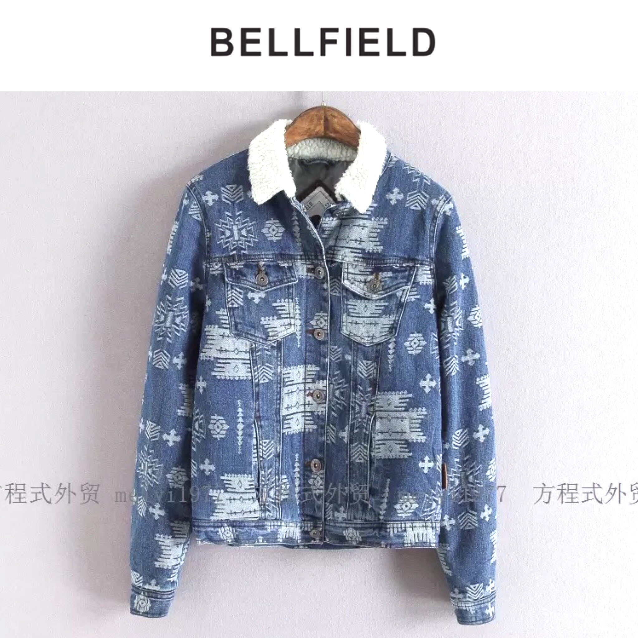 Bellfield แจ็คเก็ตยีนส์ เสื้อนอก กันหนาว ยีนส์ สกรีนลายกราฟฟิค แนวชนเผ่า แบรนด์ดังอังกฤษ BELLFIELD บุด้านใน คอปกแต่งขน งานสวย อุ่น พรีเมี่ยมมากเลยคะ SIZE S/M/L ยีนส์