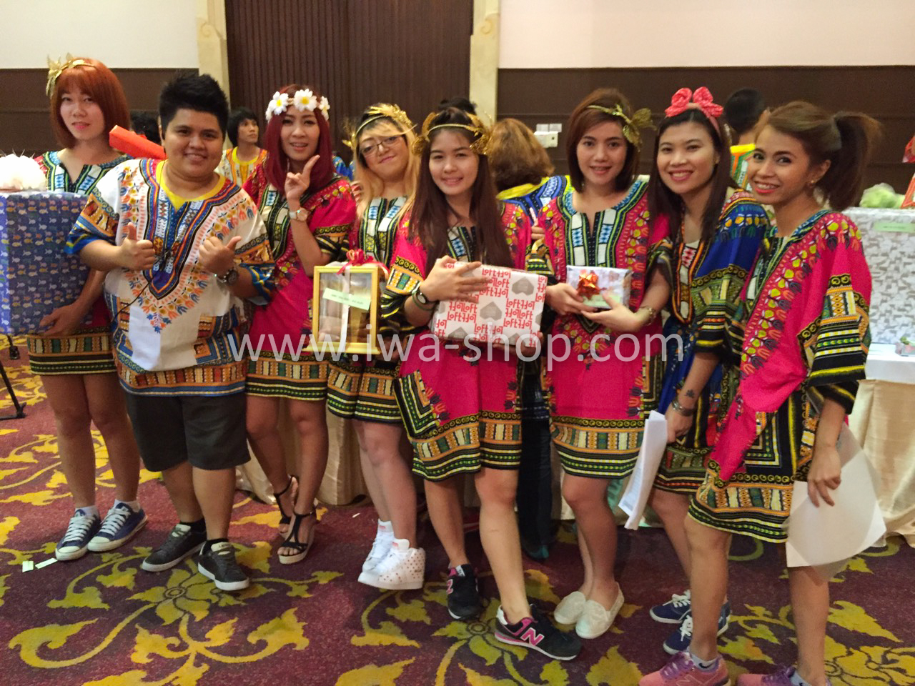 เสื้อลายชนเผ่า เลือดหมู เสื้อลายจังโก้ ชุดโบฮีเมียน ชุดชนเผ่าแฟนซี เสื้อลายแอฟริกัน เสื้อชนเผ่า กะเหรี่ยง ชุดเที่ยวทะเล ชุดไปทะเลสไตล์ชนเผ่า