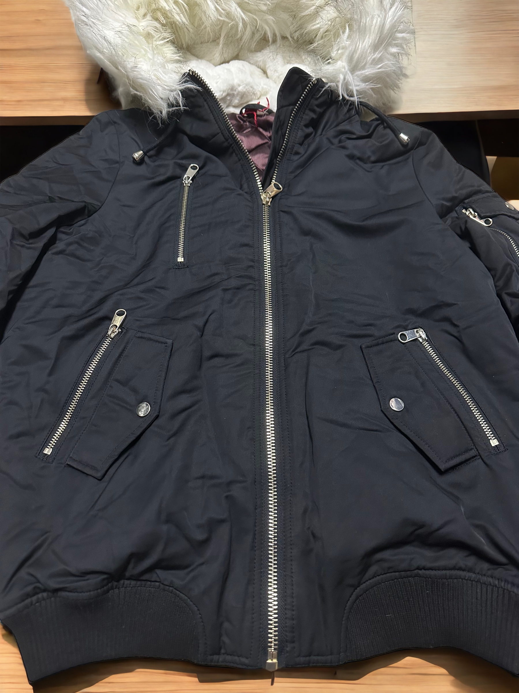 Ambiance เสื้อกันหนาว เสื้อฮู้ดเฟอร์ บุนวมอุ่น แบรนด์ F&F AMBIANCE (padded puffer สำเนา สำเนา ดำ