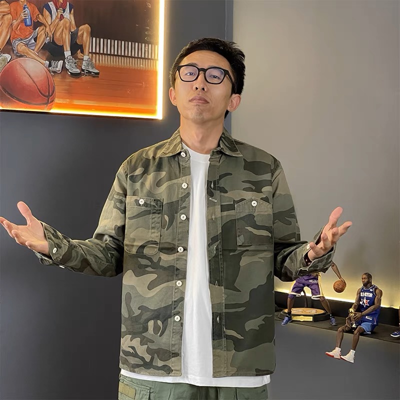 IRON BLUE เสื้อนอก แจ็คเก็ต ทหาร เสื้อแจ็คเก็ต ผู้ชาย แบรนด์ IRON BLUE เขียวทหาร สวย เท่ห์ มาก คะ Size L/XL/XXL สำเนา เขียว