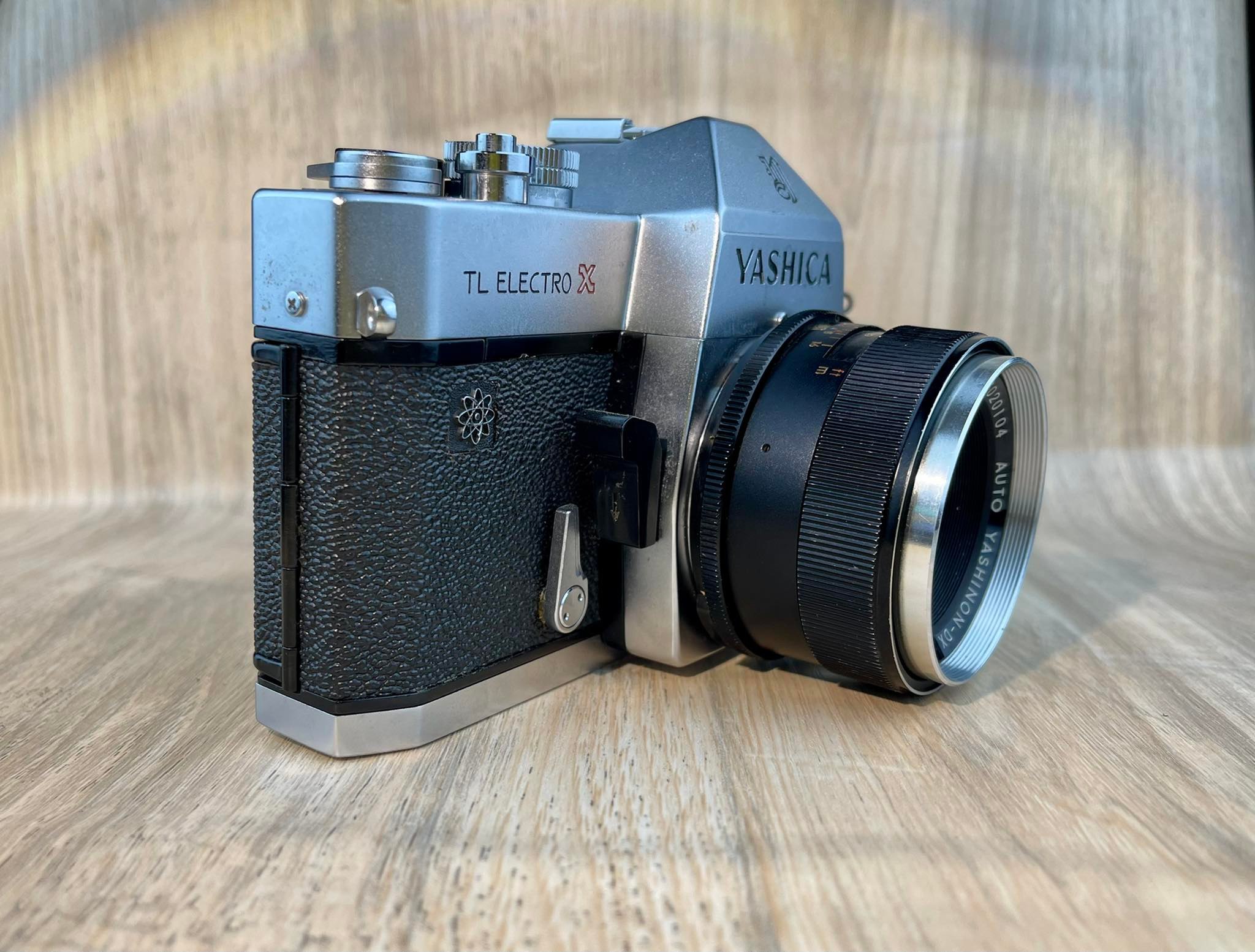 YASHICA TL ELECTRO X YASHICA AUTO YASHINON-DX 50MM.F1.7