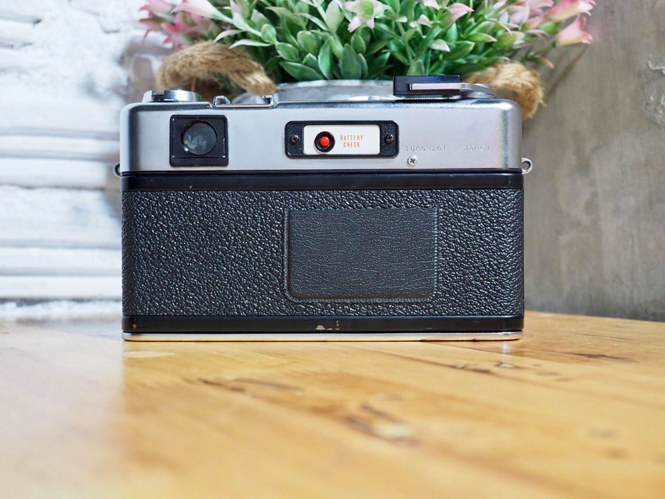 YASHICA ELECTRO 35 GS COLOR YASHINON-DX 45MM.1.7