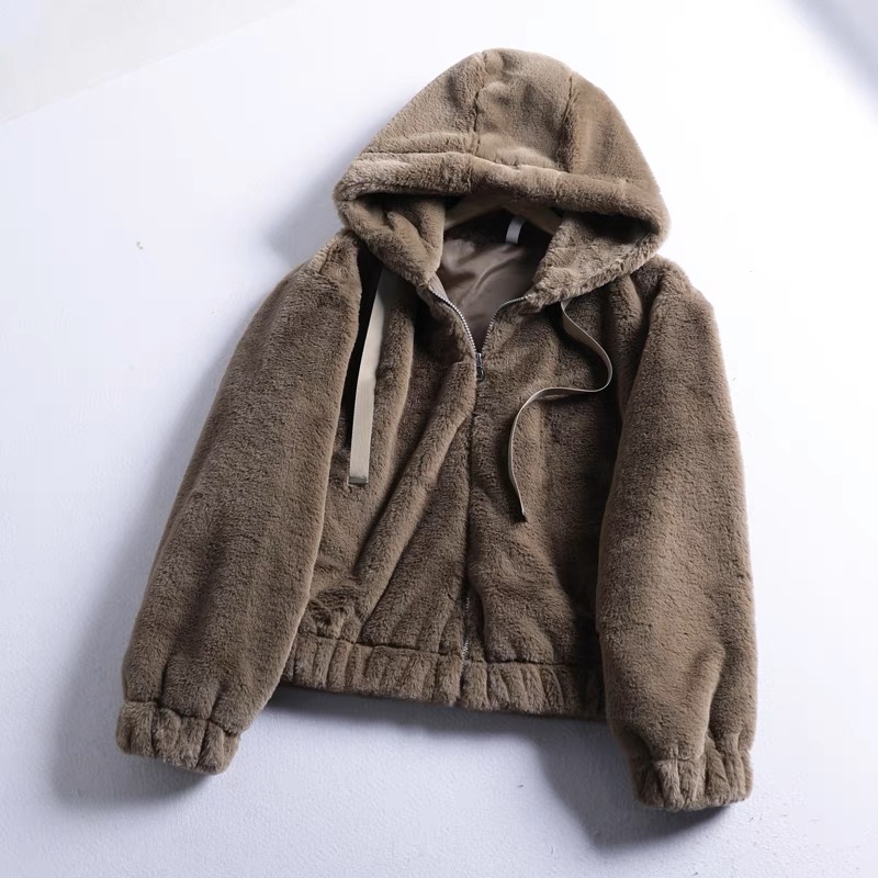 Page one เสื้อเฟอร์กันหนาว หมวกฮู้ด เสื้อขน Fluffy coat แบรนด์ page One ดำ