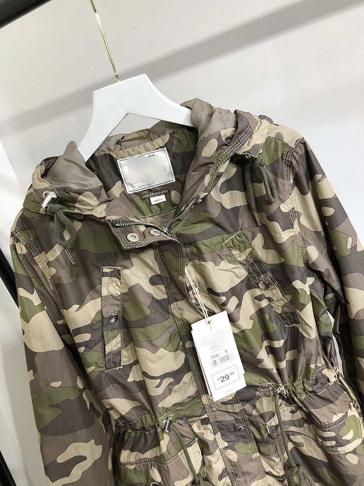 alcott เสื้อทหารลายพราง เสื้อคลุม ฮู้ดทหาร เสื้อลายพราง แบรนด์ ALCOTT งานตัดป้าย) แพทเทินสวย เท่ห์มาก คะ Size S/M/L/XL สำเนา สำเนา สำเนา สำเนา ลายพราง