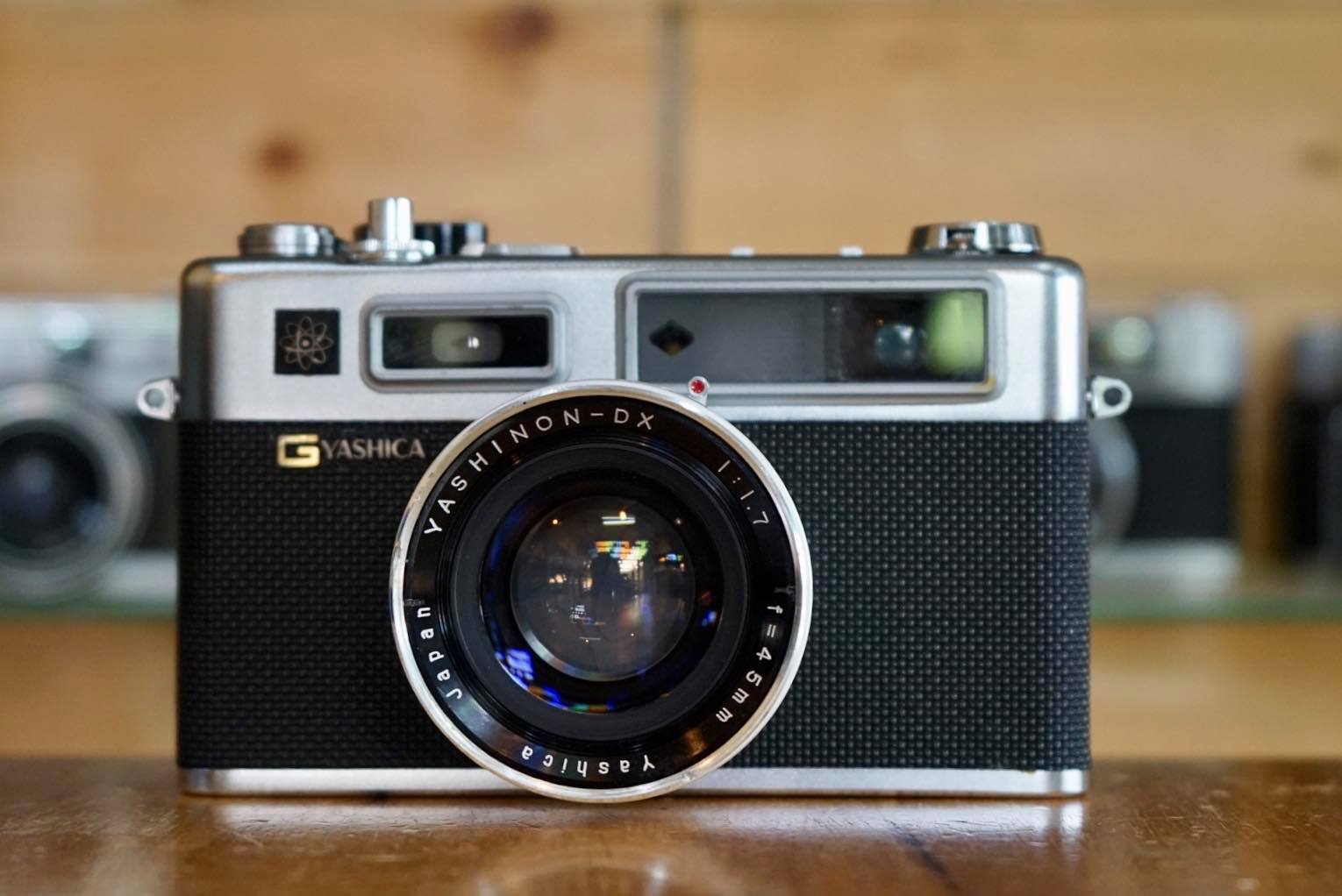 YASHICA ELECTRO 35G YASHICA YASHINON DX 45MM F1.7