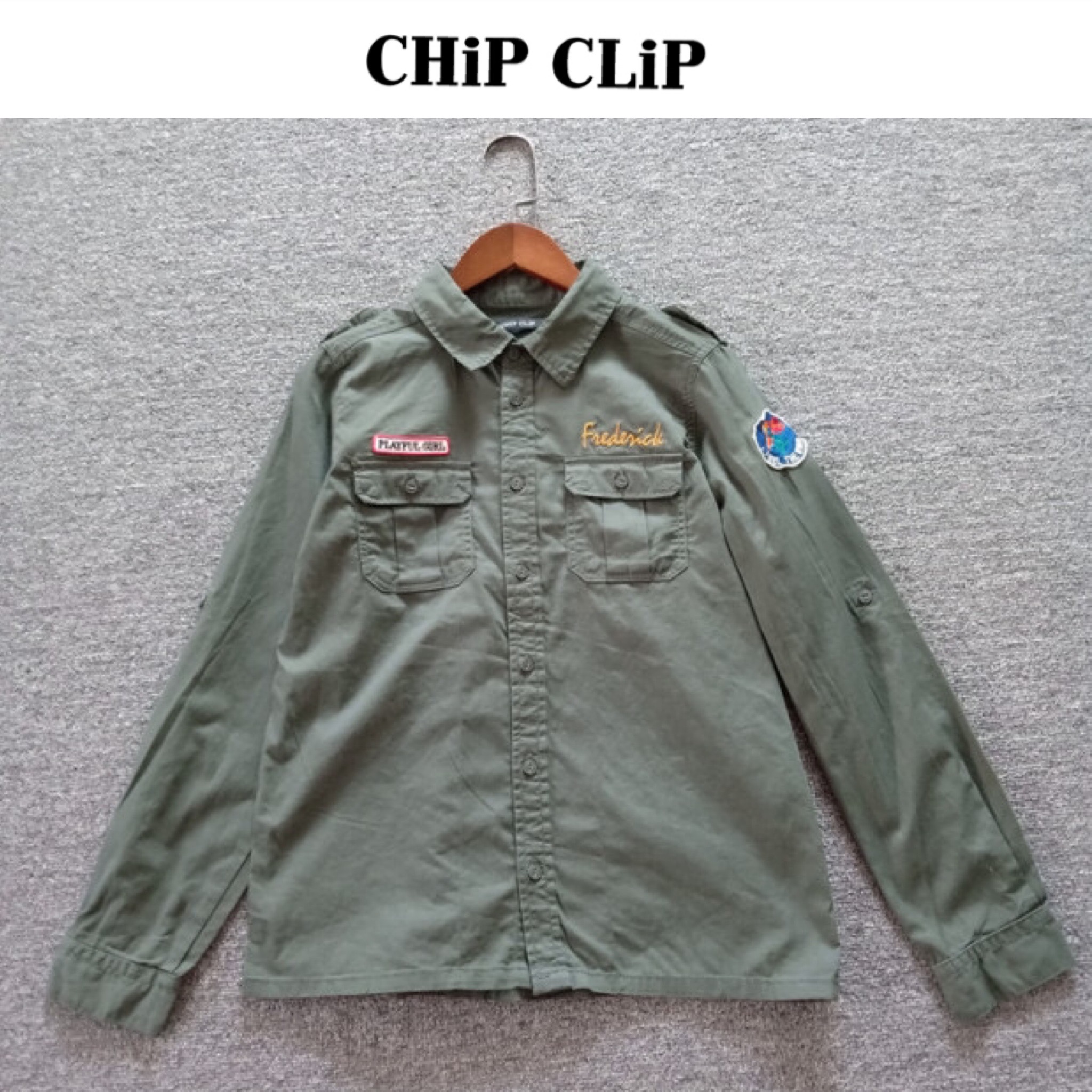 Chip clip เสื้อเขียวทหาร เสื้อนอก เสื้อเชิ้ตเขียวทหาร แนวทหาร แบรนด์CHIP CLIP (Japan) แพทเทินสวย เท่ห์มาก คะ สำเนา สำเนา เขียว