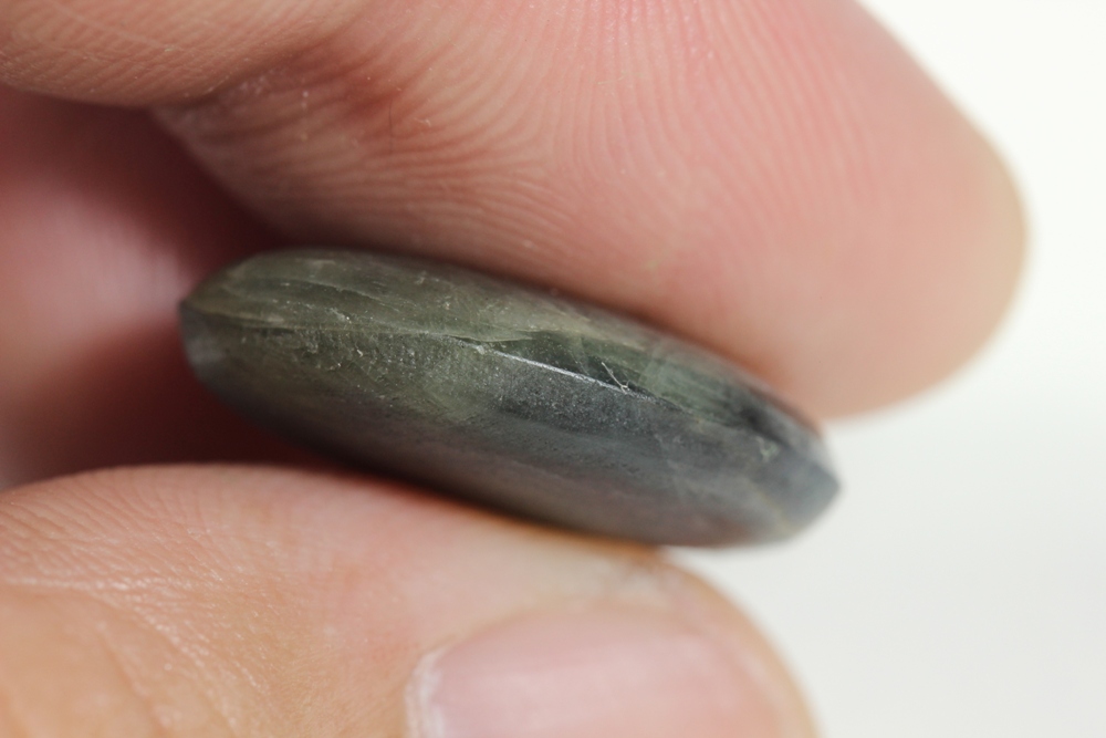 พลอยสตาร์ดำ