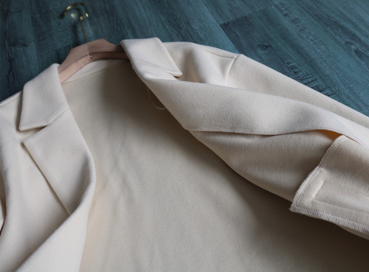 เสื้อโค้ท เสื้อโค้ทกันหนาว โค้ทวูล tailored knit coat สีเบจ แบรนด์ STRADIVARIUS สำเนา สำเนา