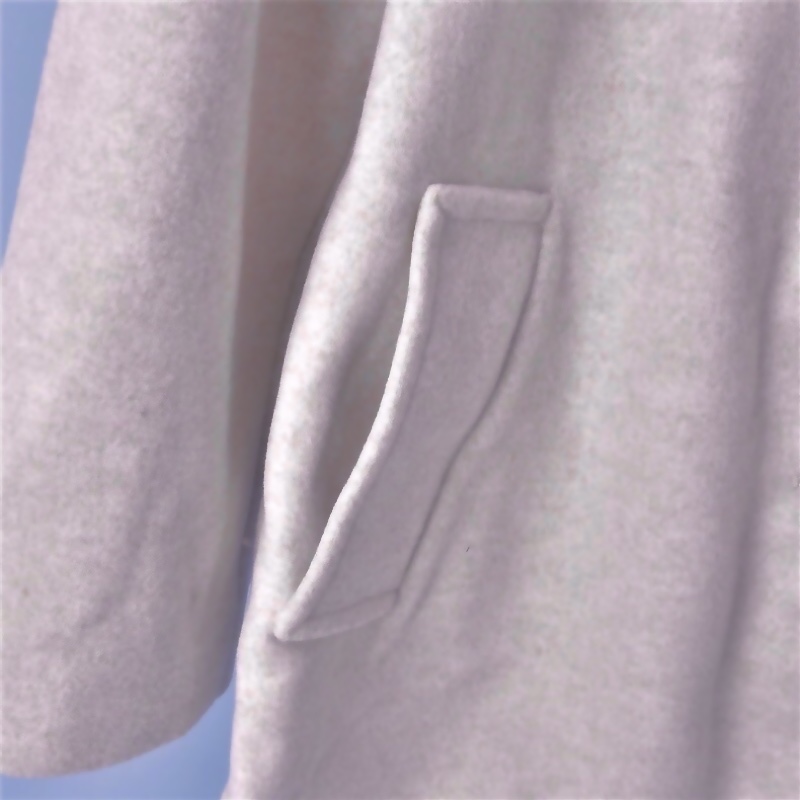 เสื้อโค้ดกันหนาว เสื้อกันหนาว overcoat โค้ทวูล สักหลาด ผสมวูล สีดำ แต่งคอปก กระดุมสองแถว แบรนด์ATCHING สำเนา สำเนา สำเนา สำเนา สำเนา ดำ